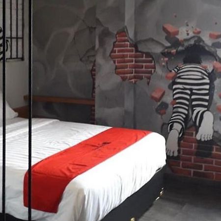 Reddoorz Plus @ Doorman Guest House Bandung Exterior foto