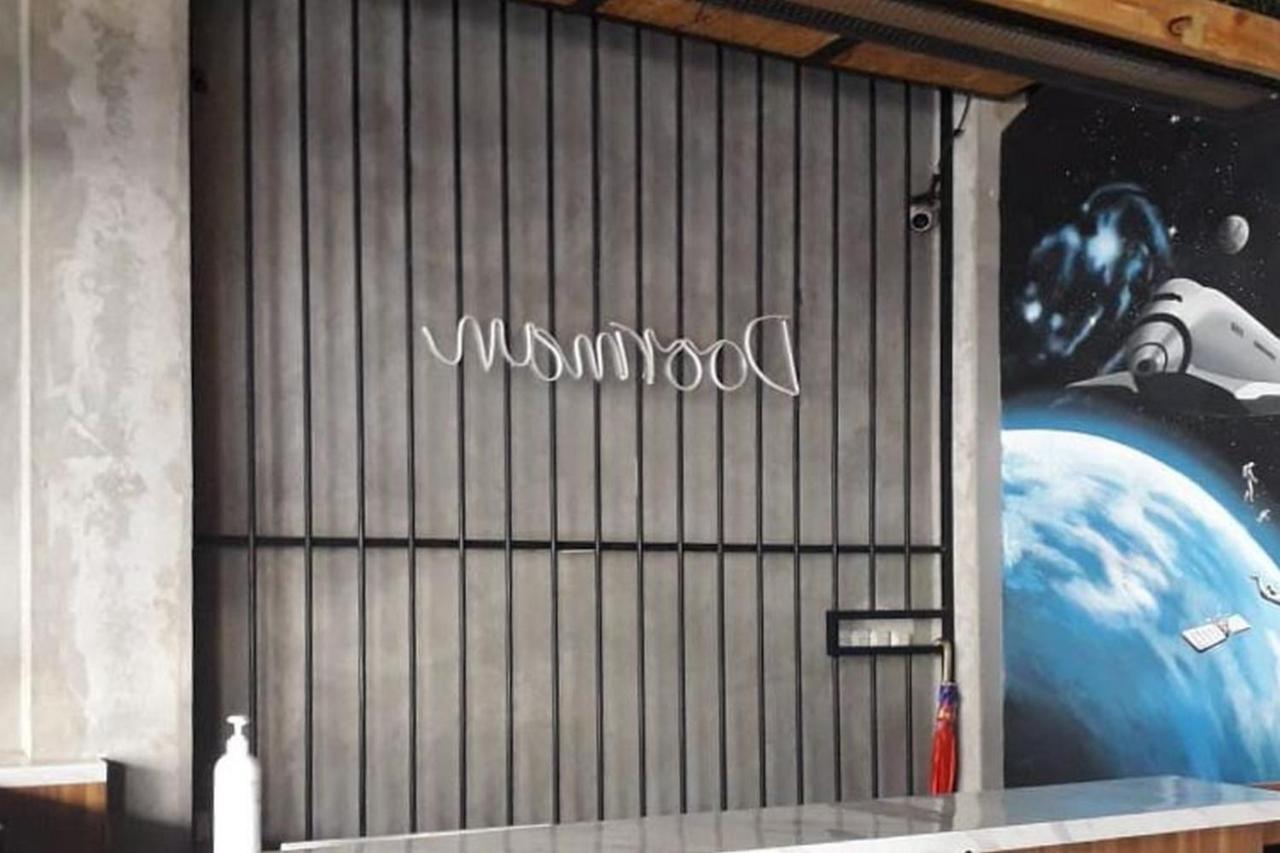 Reddoorz Plus @ Doorman Guest House Bandung Exterior foto